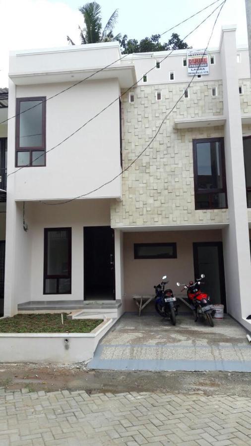 Bintara Jaya Yemima Guest house Bekasi Bagian luar foto
